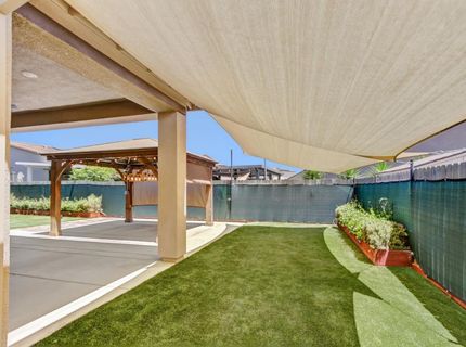 9875 Clyde Ingalsbe St, Elk Grove, CA 95624 Photo