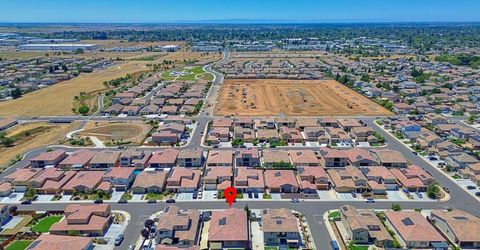 9875 Clyde Ingalsbe St, Elk Grove, CA 95624 Photo