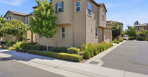 9911 Del Surf Ln, Elk Grove, CA 95757 Photo