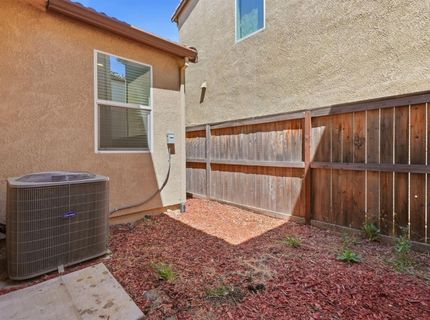 9911 Del Surf Ln, Elk Grove, CA 95757 Photo