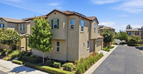 9911 Del Surf Ln, Elk Grove, CA 95757 Photo