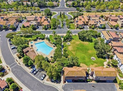 9911 Del Surf Ln, Elk Grove, CA 95757 Photo