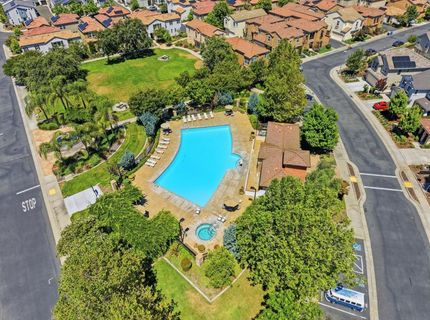 9911 Del Surf Ln, Elk Grove, CA 95757 Photo