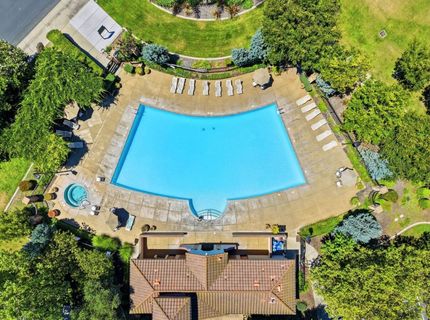 9911 Del Surf Ln, Elk Grove, CA 95757 Photo