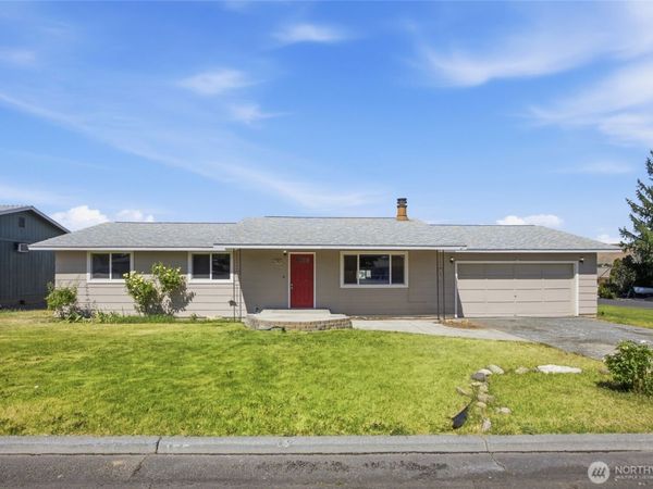 155 NE D Street, Ephrata, WA 98823