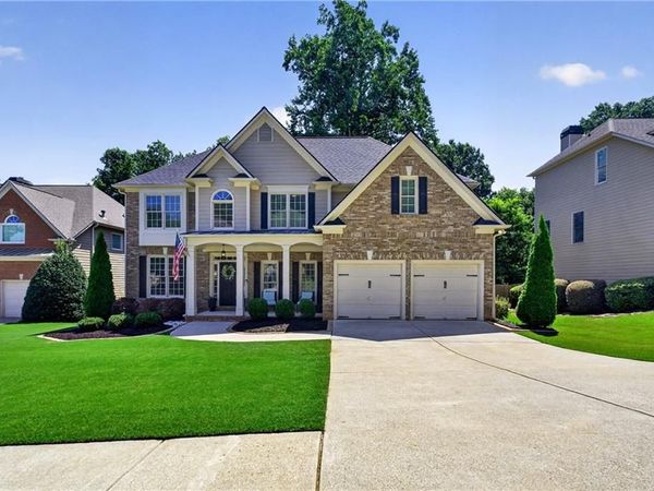 1753 Country Wood Drive, Hoschton, GA 30548