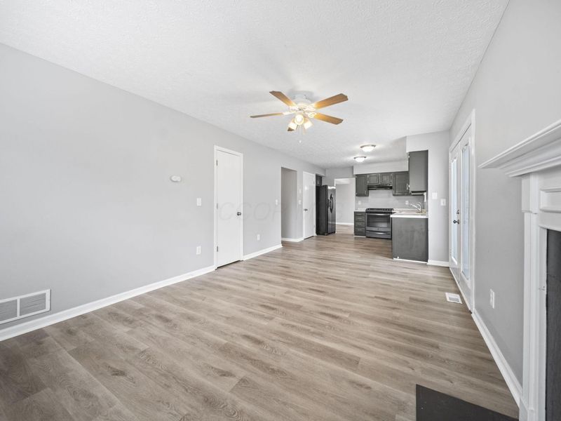 2839 Beal Drive , Columbus, OH 43232 Photo 13