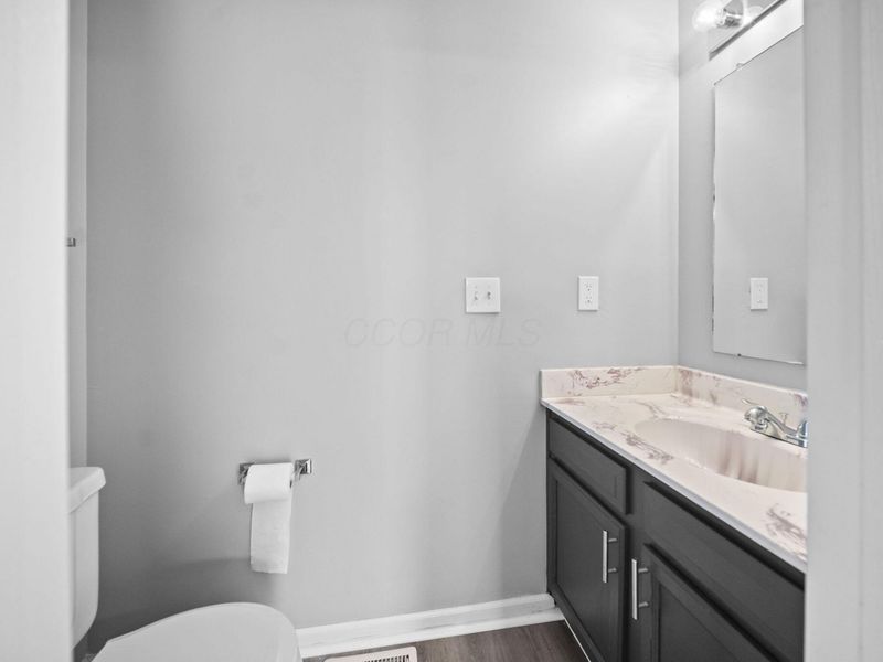 2839 Beal Drive , Columbus, OH 43232 Photo 19
