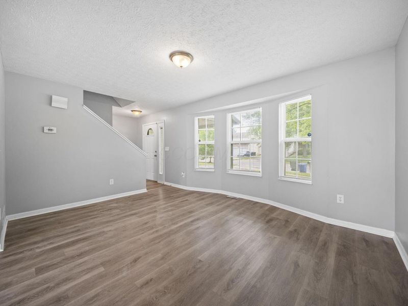 2839 Beal Drive , Columbus, OH 43232 Photo 24