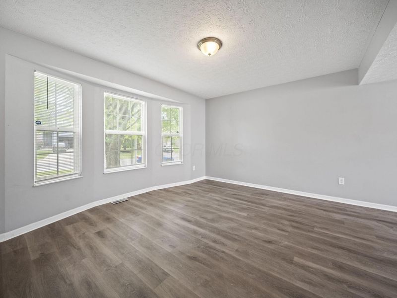 2839 Beal Drive , Columbus, OH 43232 Photo 27