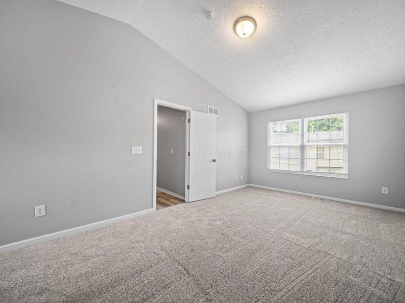 2839 Beal Drive , Columbus, OH 43232 Photo 32