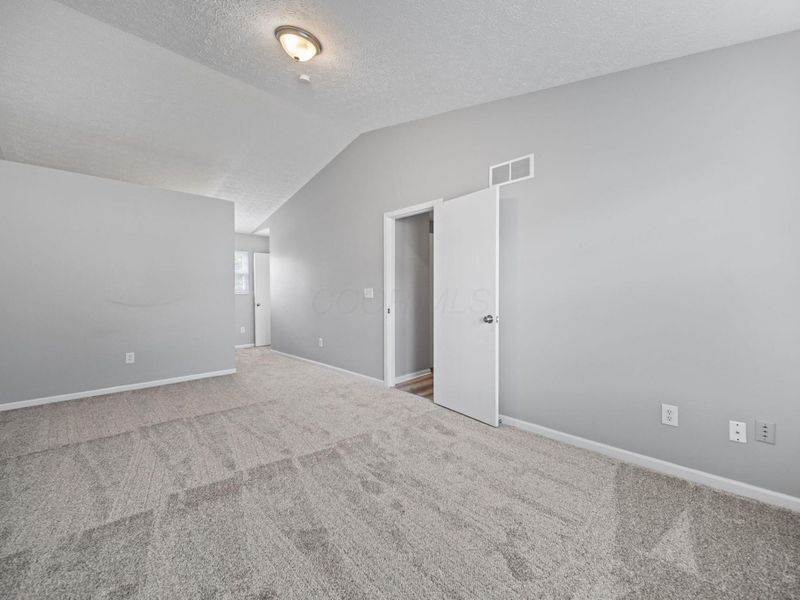 2839 Beal Drive , Columbus, OH 43232 Photo 33