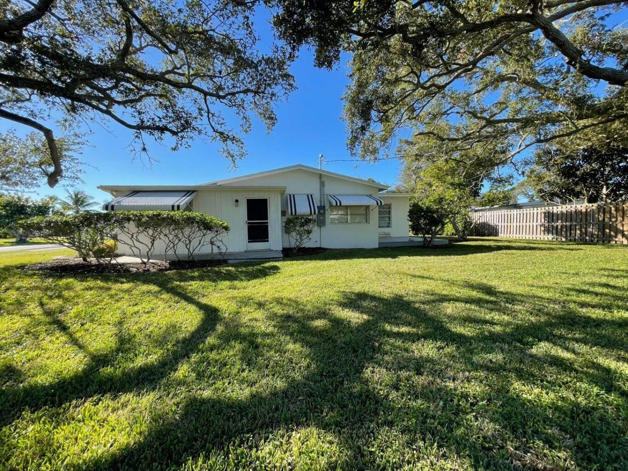 474 22nd Street Se, Vero Beach, FL 32962 Photo