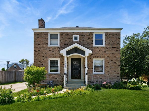 1738 Mannheim Road, Des Plaines, IL 60018