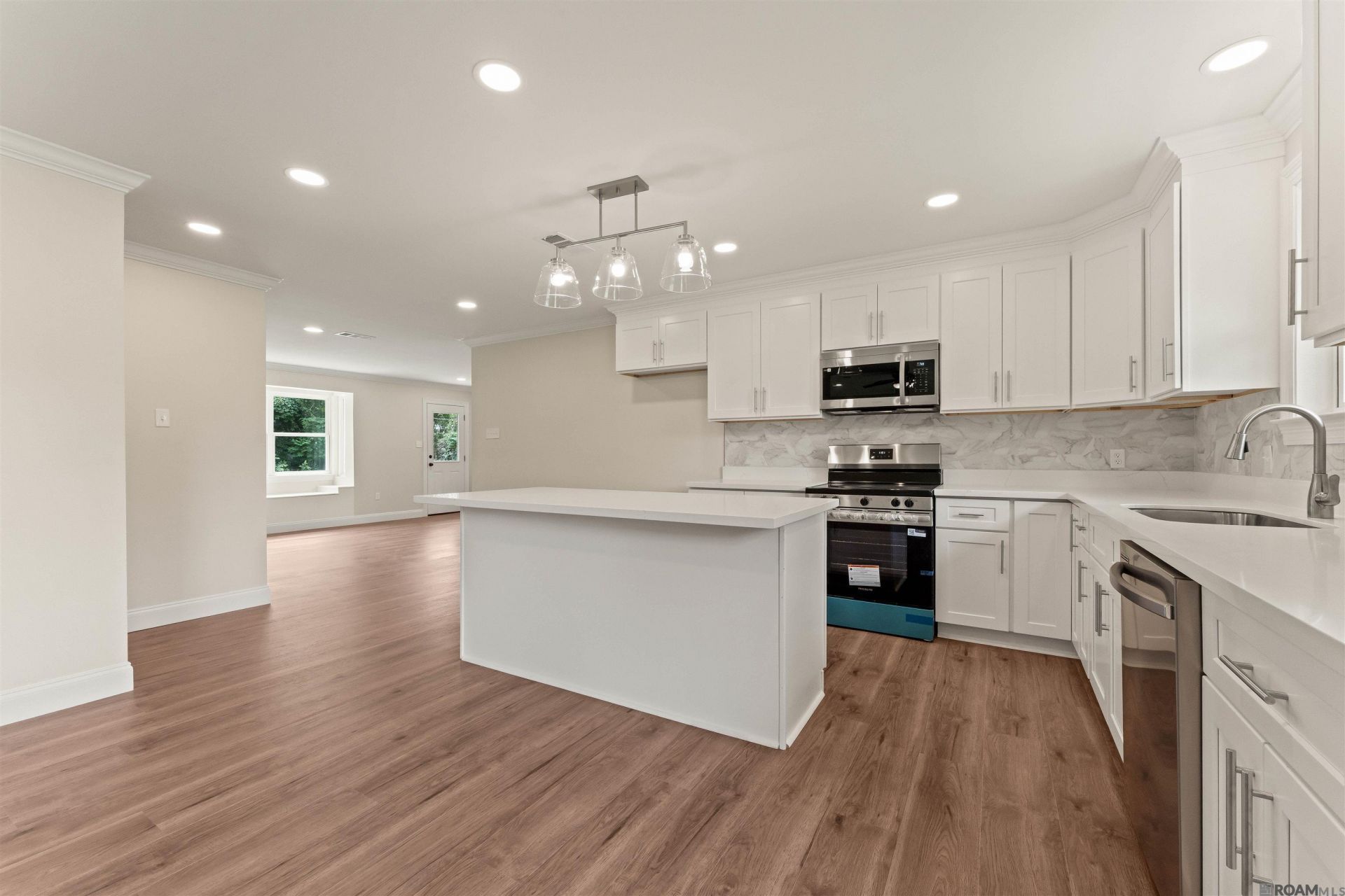 1142 Sharynwood Dr, Baton Rouge, LA 70808 Main Photo
