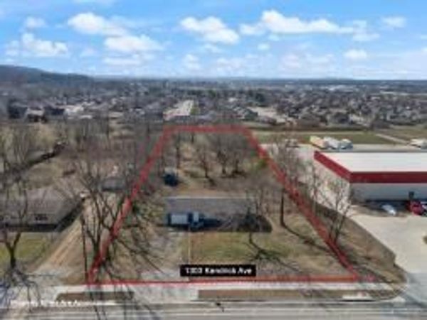1303 Kendrick Avenue, Springdale, AR 72764