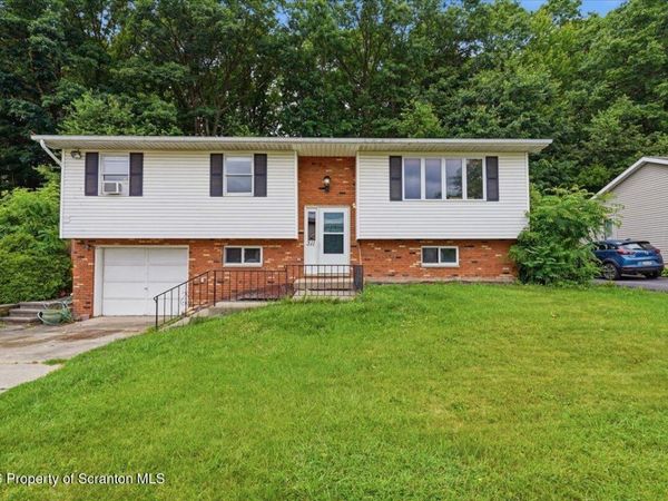 311 Monica Drive, Archbald, PA 18403