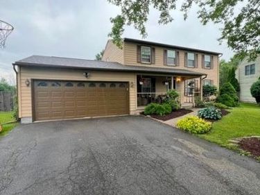 7783 Tirrell Hill Circle, Liverpool, NY 13090