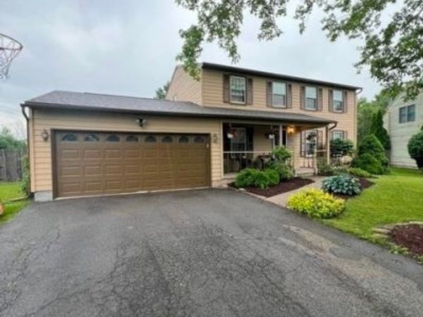 7783 Tirrell Hill Circle, Liverpool, NY 13090