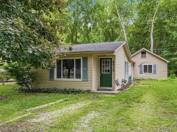 9535 Listeria Street, Commerce Twp, MI 48382