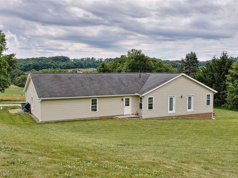 2343 Pleasant Hill Road NW, New Philadelphia, OH 44663 Photo 29