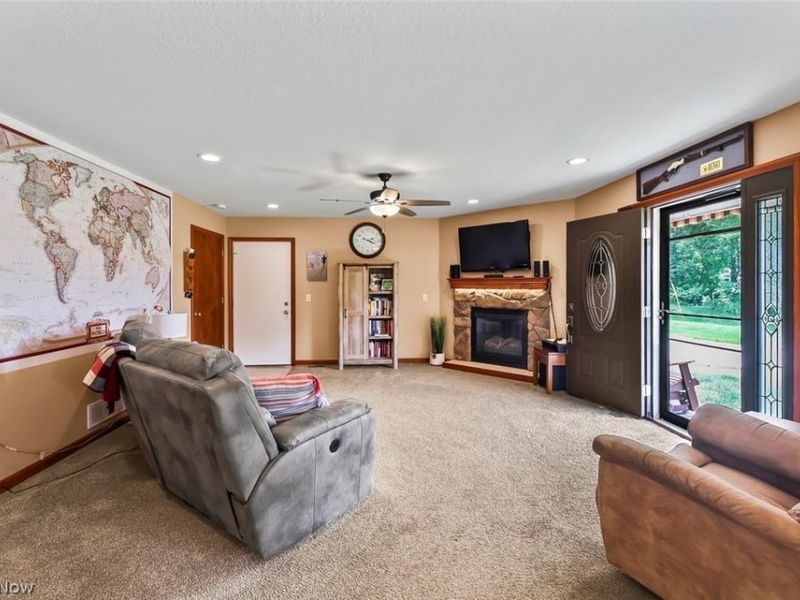 2343 Pleasant Hill Road NW, New Philadelphia, OH 44663 Photo 5