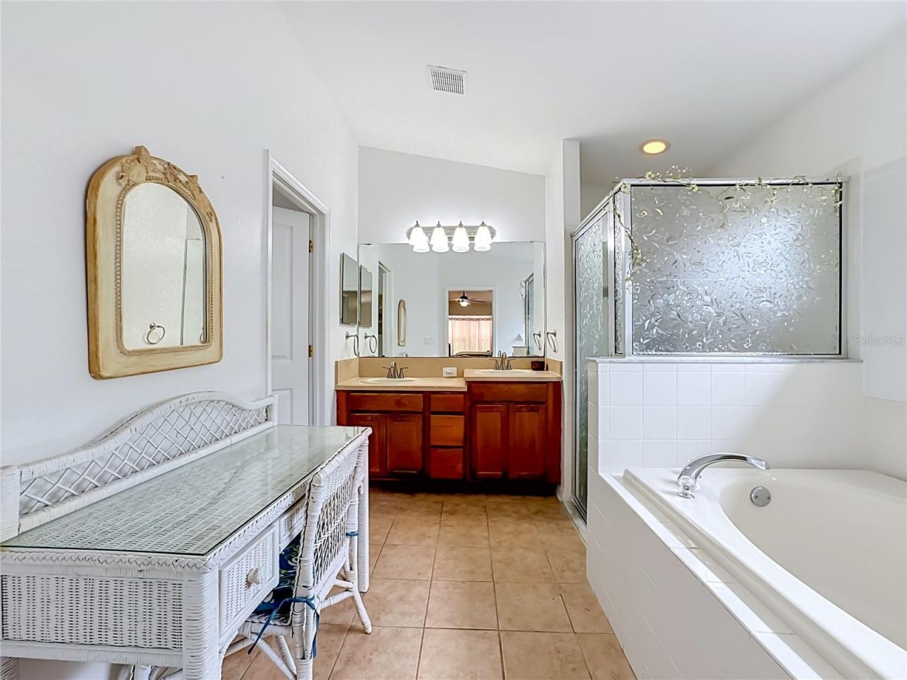 6630 Cambridge Park Drive, Apollo Beach, FL 33572 Photo