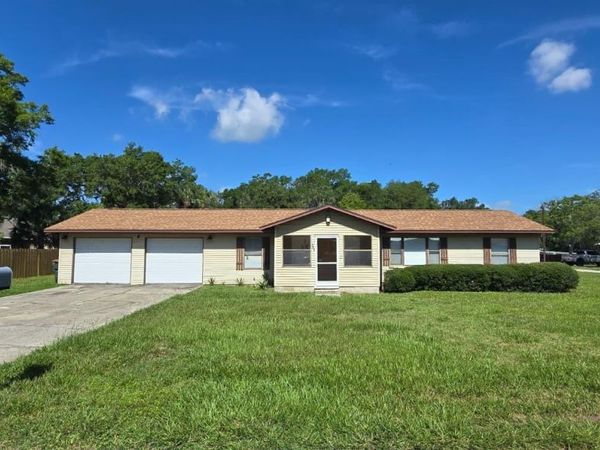 541 SUNSET AVENUE , UMATILLA, FL 32784