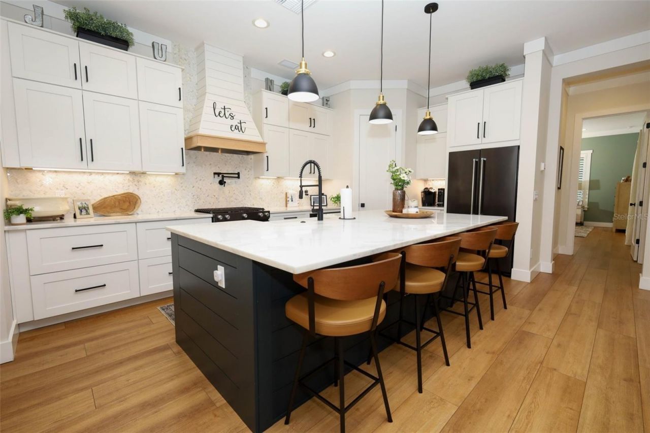 20 W Crest Avenue, Winter Garden, FL 34787 Photo