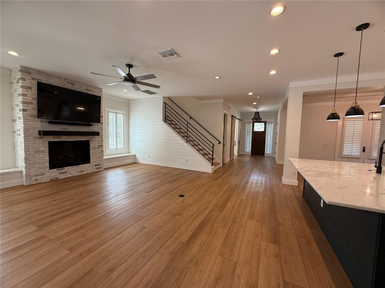 20 W Crest Avenue, Winter Garden, FL 34787 Photo