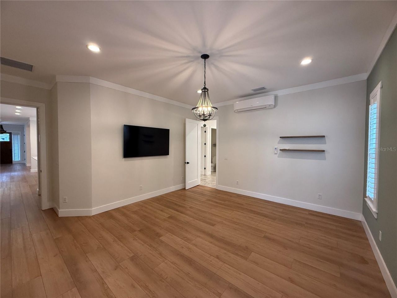 20 W Crest Avenue, Winter Garden, FL 34787 Photo
