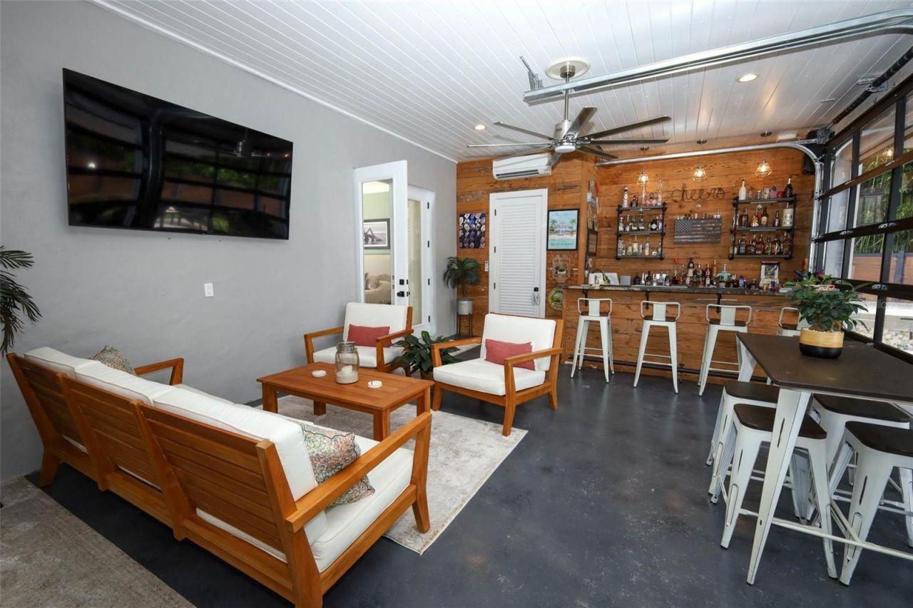 20 W Crest Avenue, Winter Garden, FL 34787 Photo