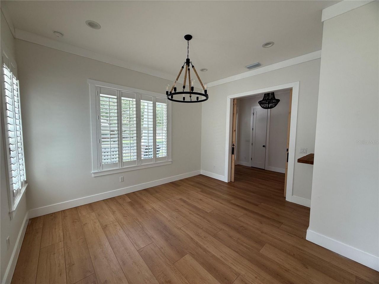 20 W Crest Avenue, Winter Garden, FL 34787 Photo