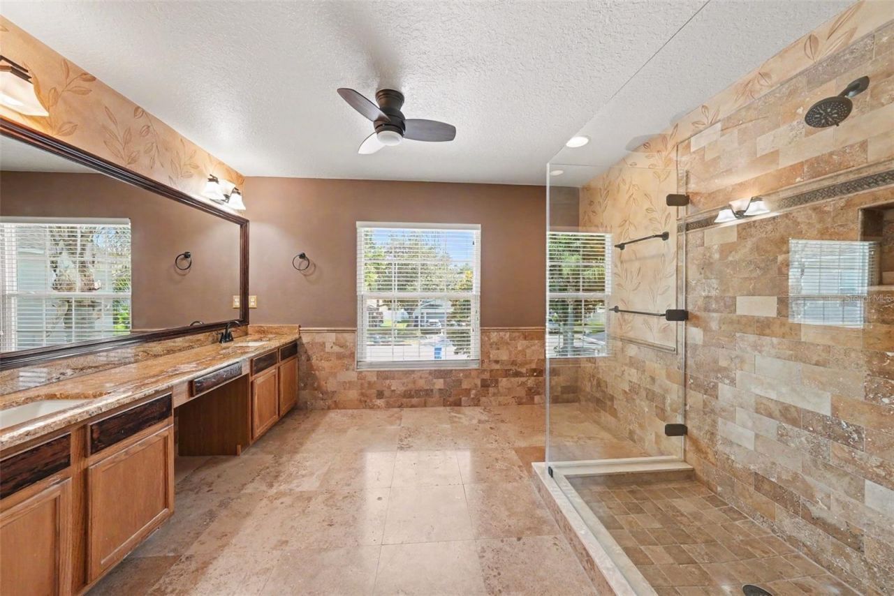 4227 Balington Drive , Valrico, FL 33596 Photo
