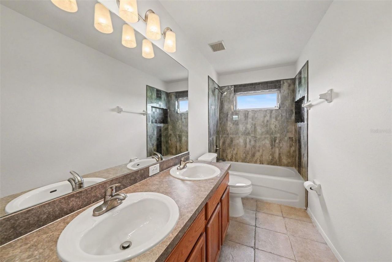 4227 Balington Drive , Valrico, FL 33596 Photo