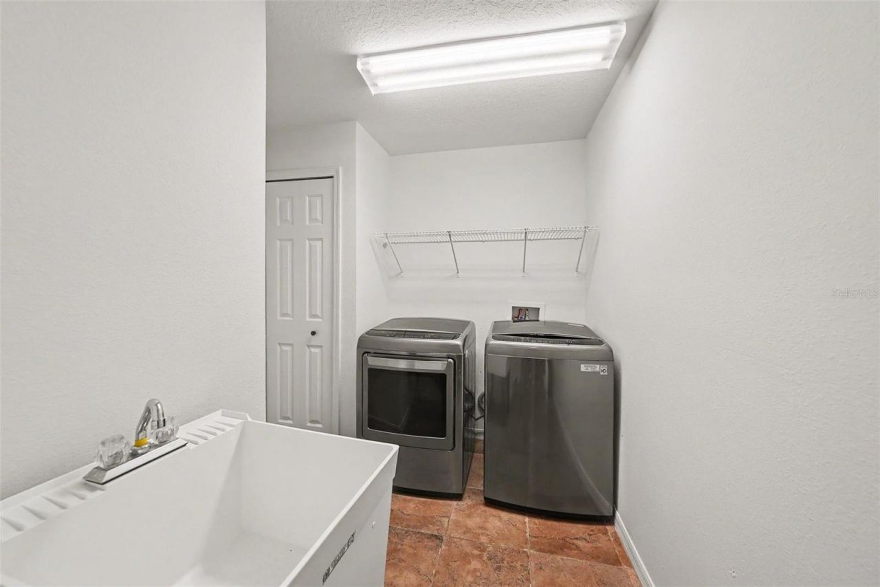 4227 Balington Drive , Valrico, FL 33596 Photo