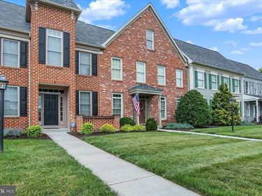 3 JAMESTOWN SQUARE, MECHANICSBURG, PA 17050