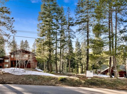 12800 Zurich Place, Truckee, CA 96161 Photo