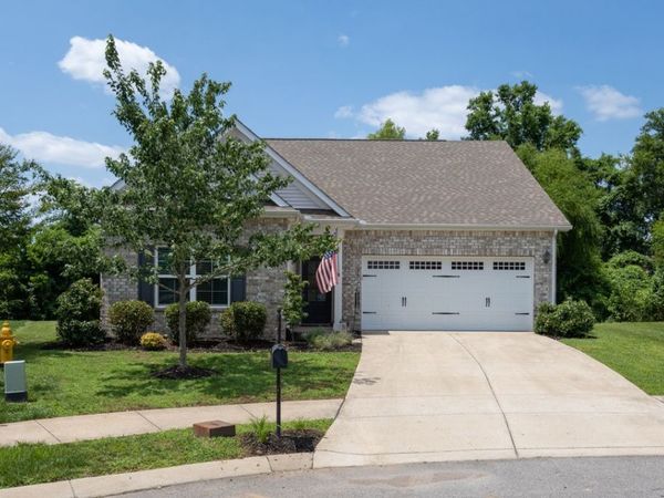 1374 Coates Ln, Gallatin, TN 37066