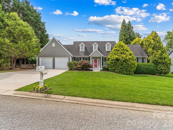 6 Southbrook Drive , Fletcher, NC 28732