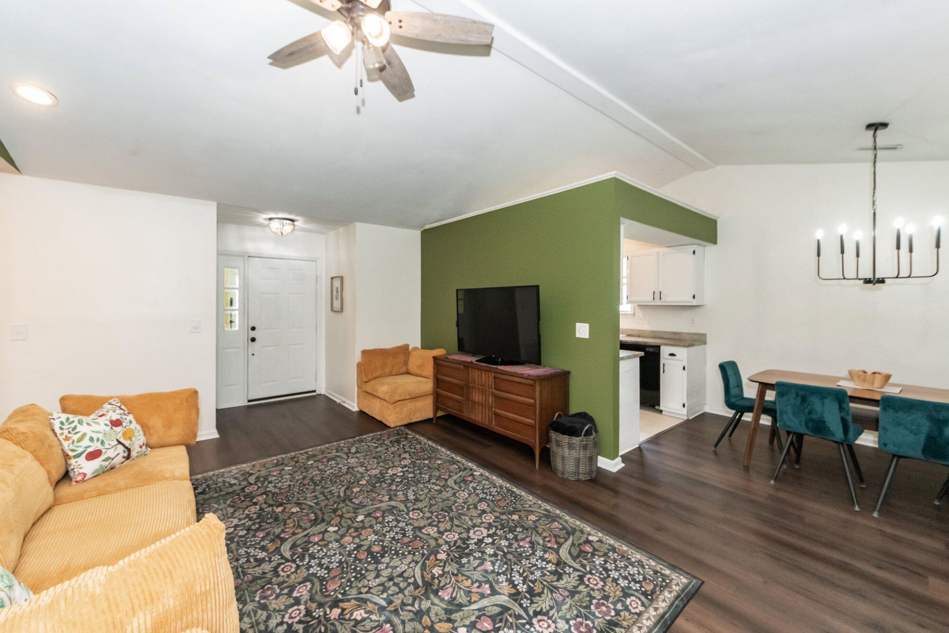 110 Ruston Place Photo 11