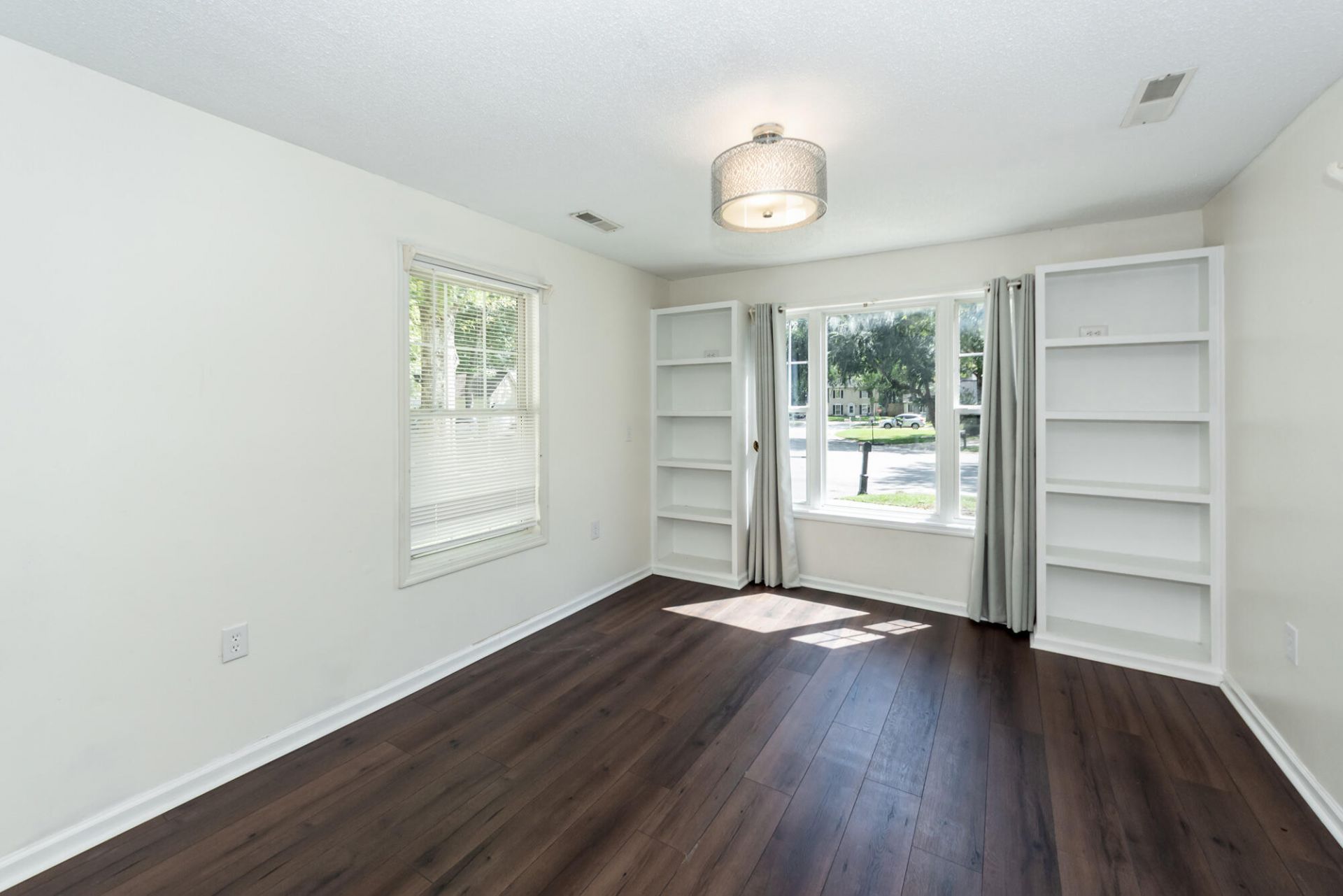 110 Ruston Place Photo 15