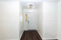 110 Ruston Place photo 4