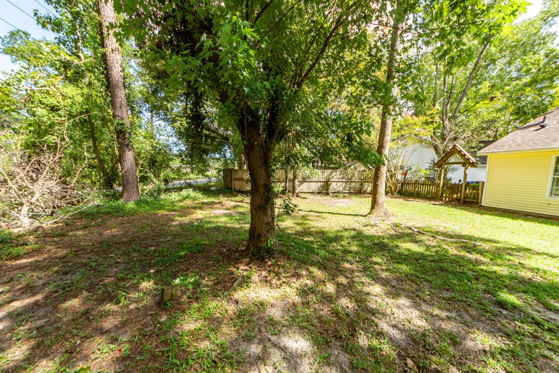 110 Ruston Place Photo 41