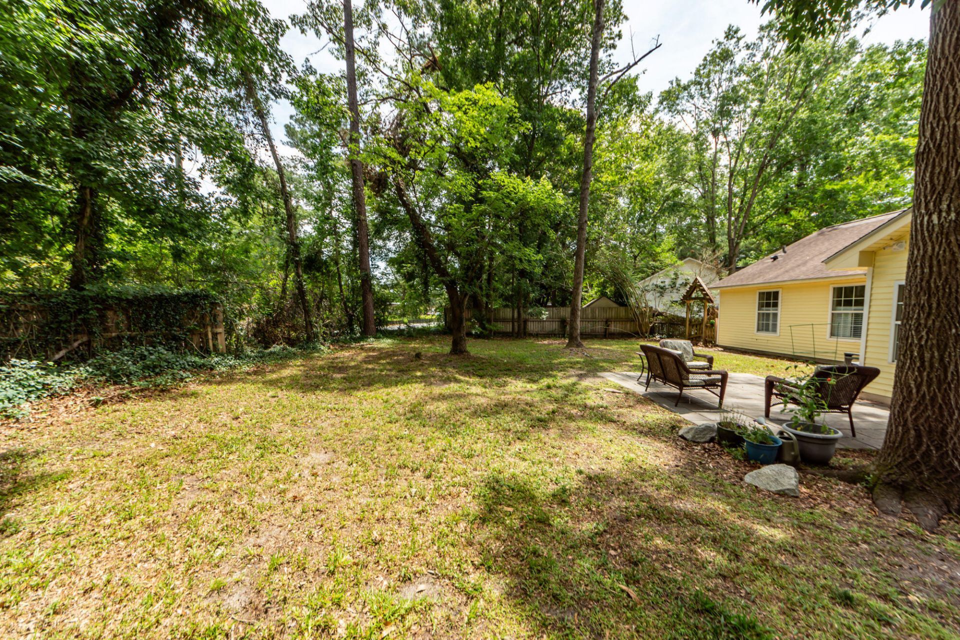 110 Ruston Place Photo 43