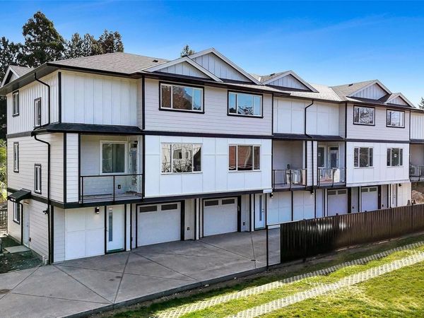 1559 Ash Rd , Unit #2, Saanich, BC V8N 2S9