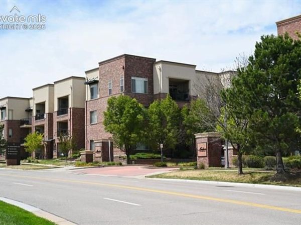 301 Inverness Way, Unit 307, Englewood, CO 80112