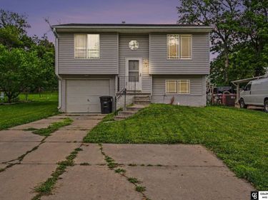 5817 S 51 Street, Omaha, NE 68117