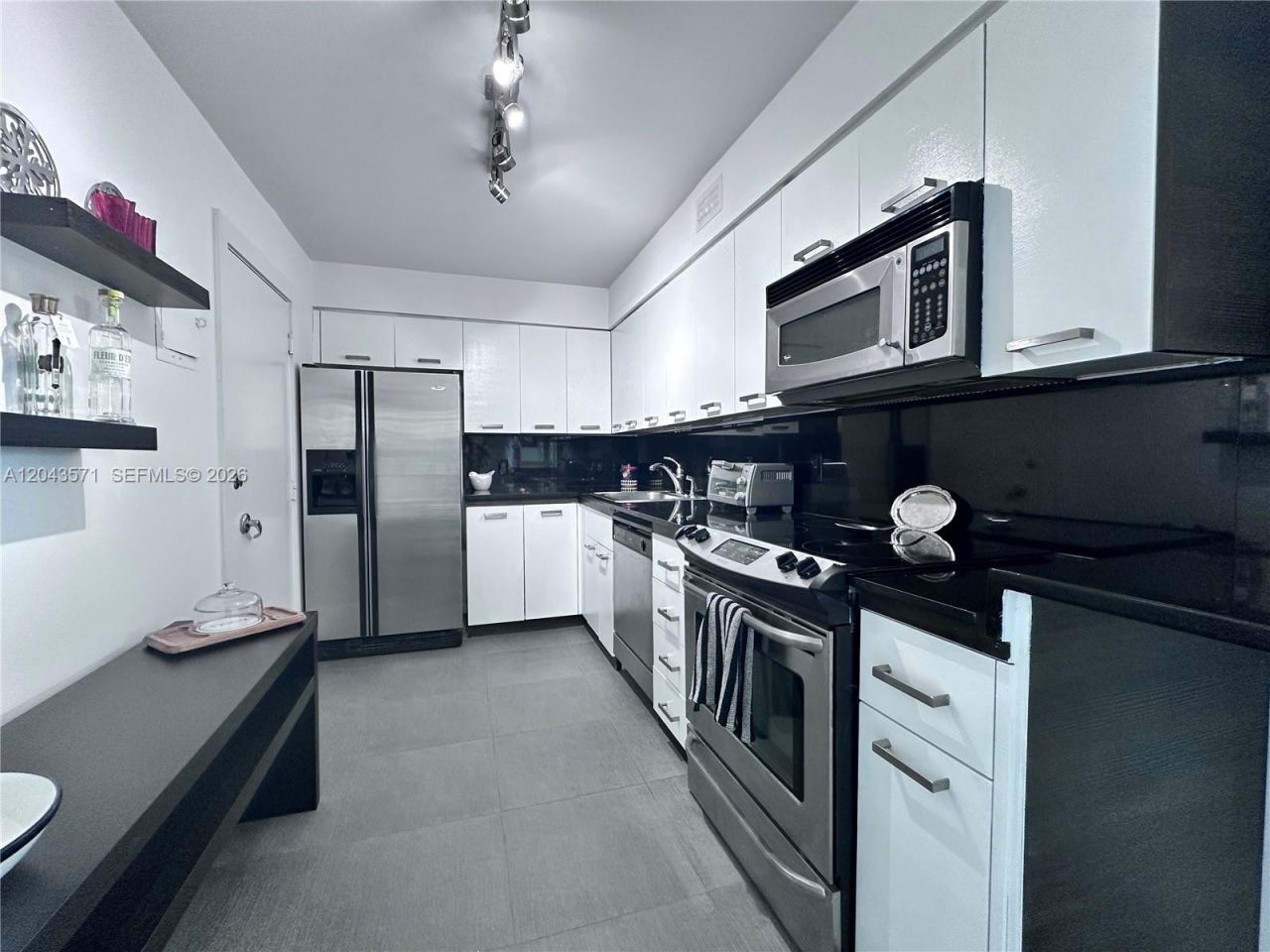 6770 Indian Creek Dr , Unit 15L, Miami Beach, FL 33141 Photo