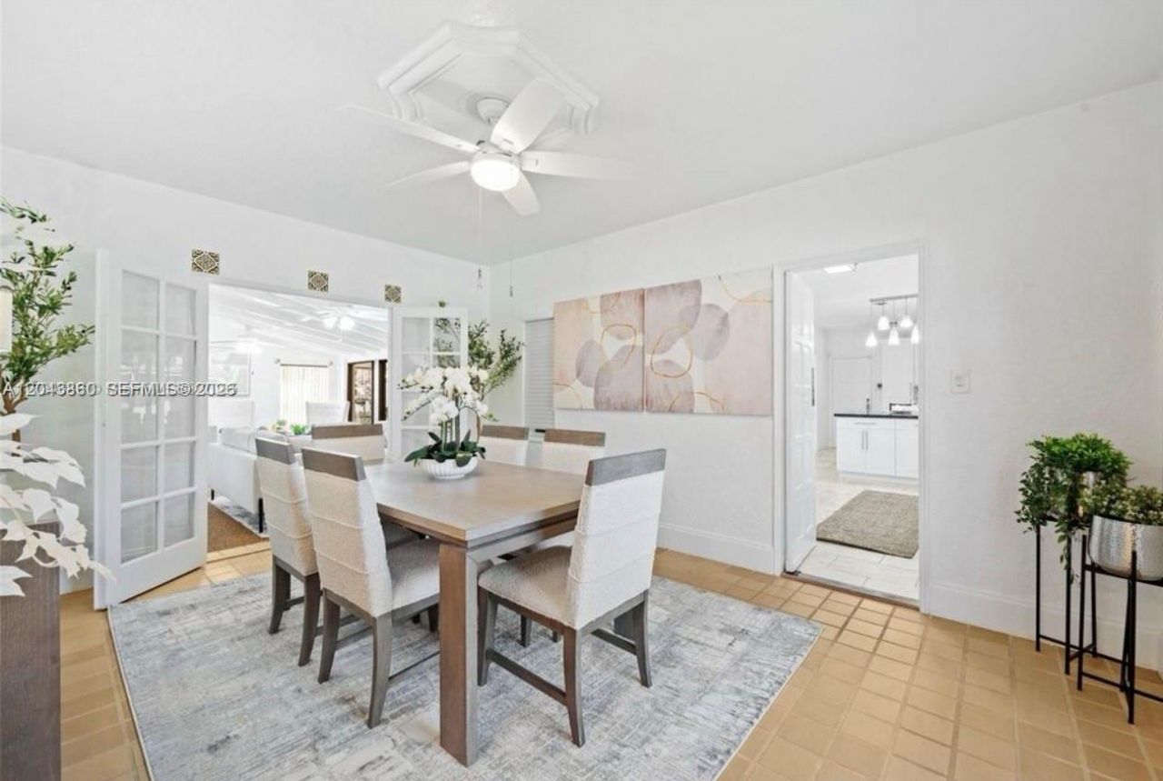 1056 Harrison St , Hollywood, FL 33019 Photo
